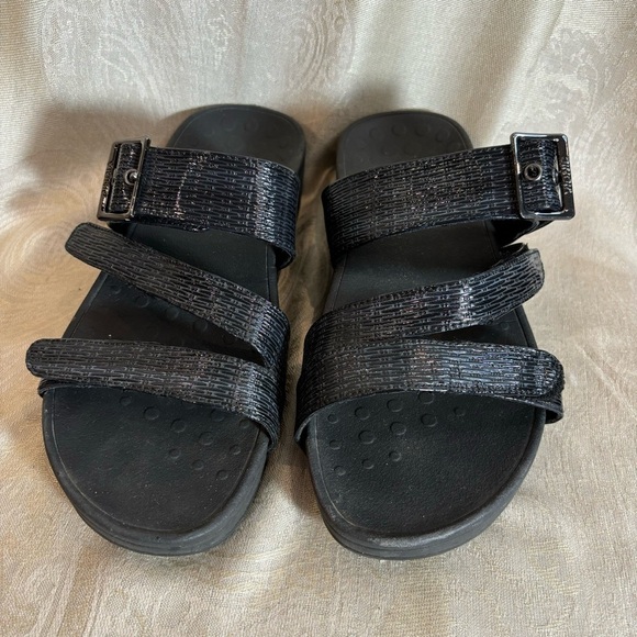 VIONIC Sz 8 Rio Lizard Pattern Velcro Closure Straps Slip On Slides Sandals - Picture 4 of 9